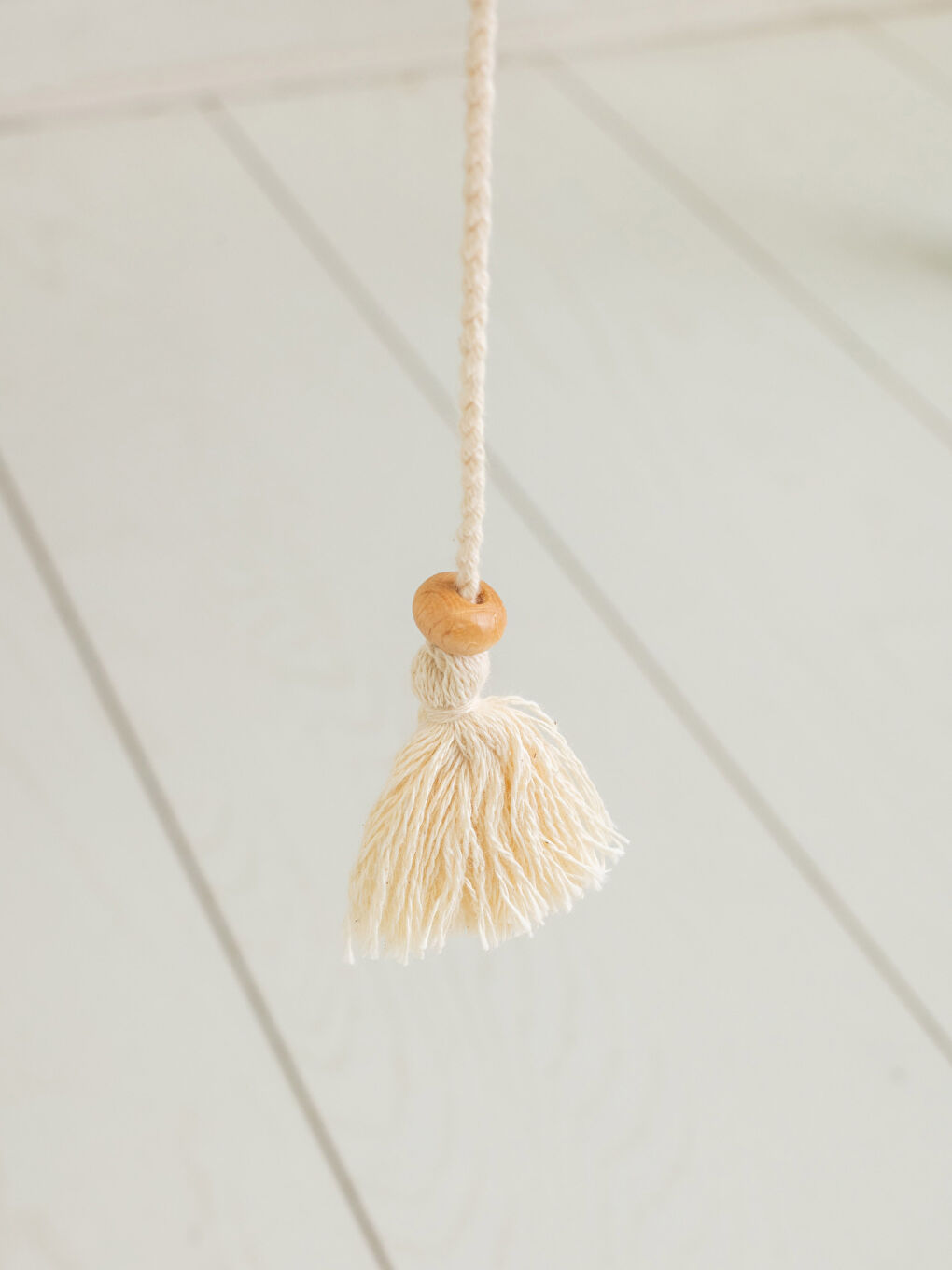 Nappe 90x90 cm Détails Dentelle et Pompons-2