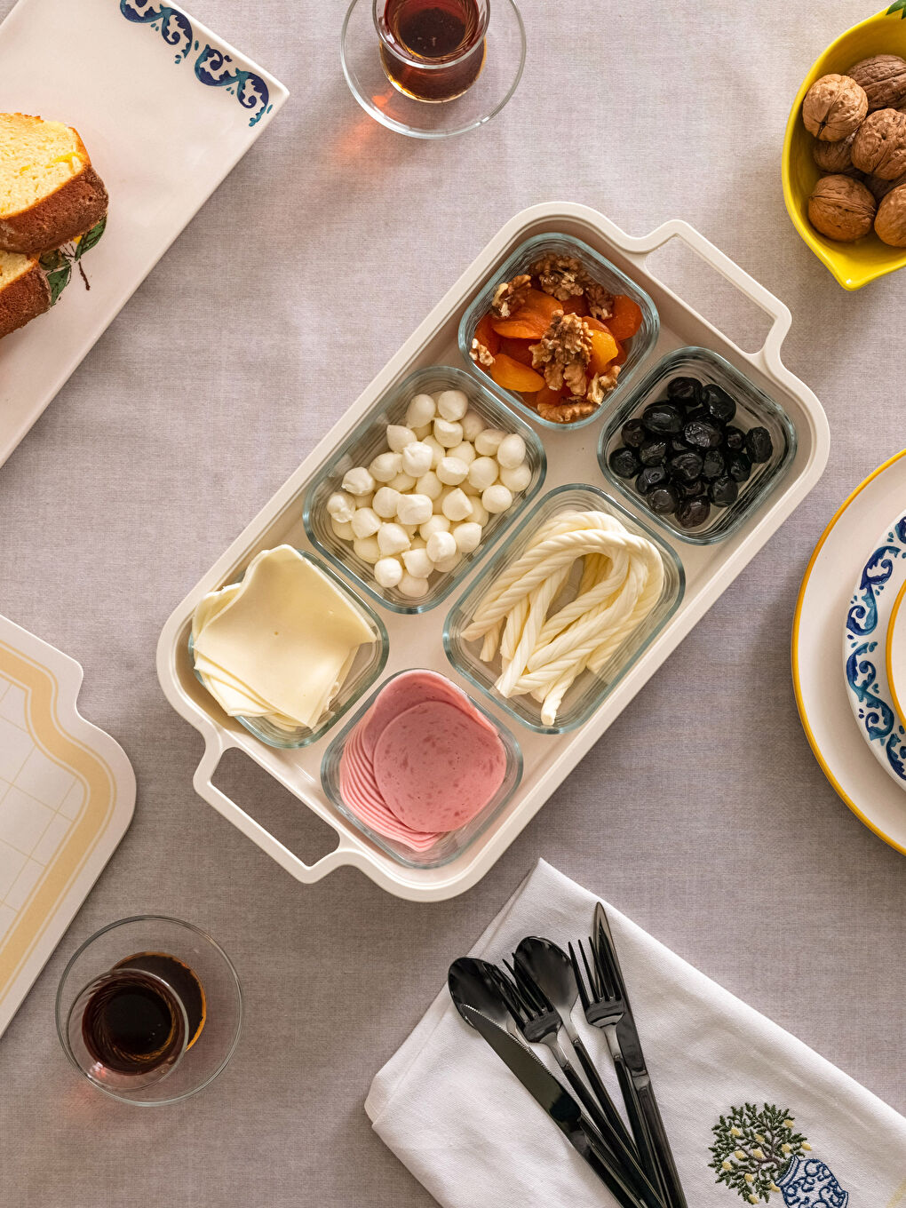 Karışık Cam Kaseli Kapaklı Kahvaltı Sunumluğu-3