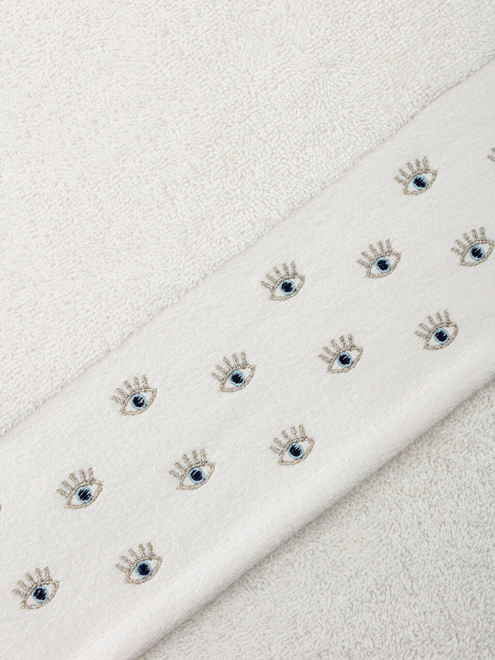 Ekru Pamuklu Göz Nakışlı Yüz Havlusu 50x80 cm-2