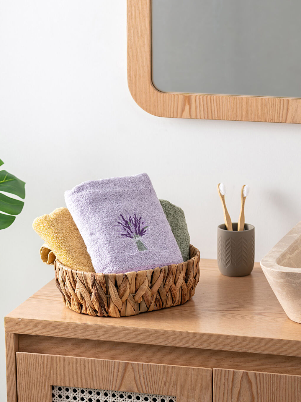 Embroidered Cotton Face Towel 50x80 cm