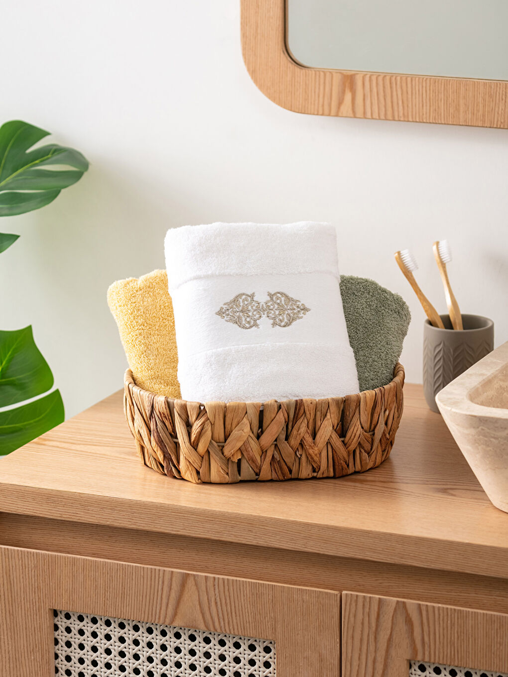 Embroidered Cotton Face Towel 50x80 cm