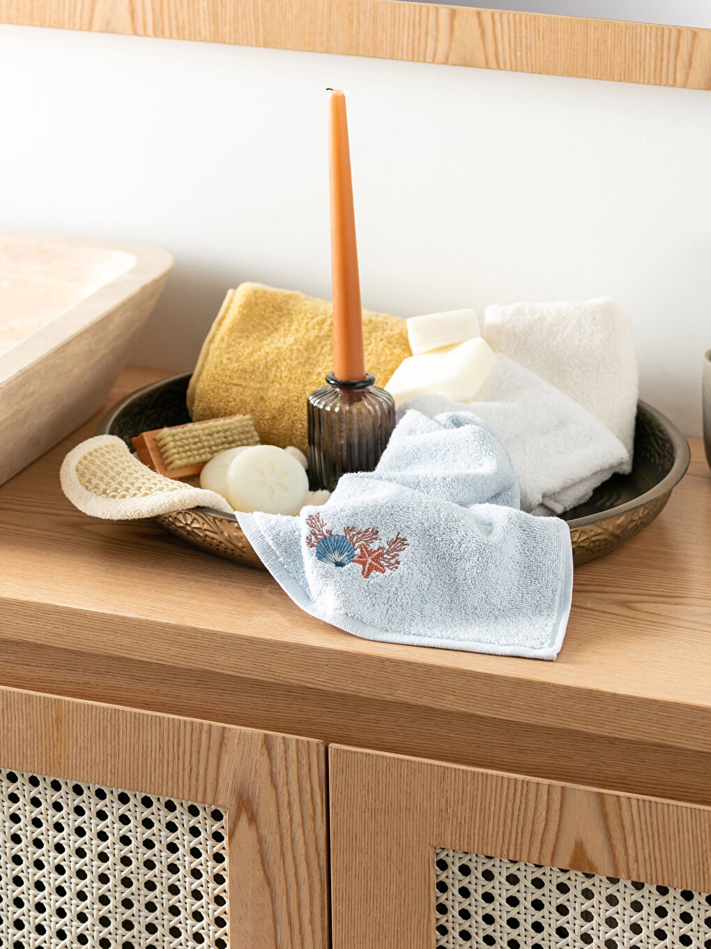 فوطة يد قطن مطرزة 30x50 سم-1