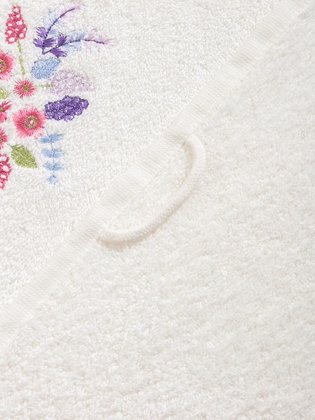 Ekru Nakışlı Pamuklu Yüz Havlusu 50x80 cm-3