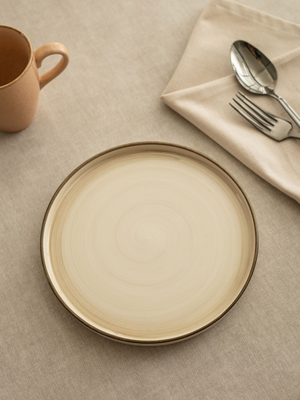 Bej Seramik Pasta Tabağı 20 cm-1