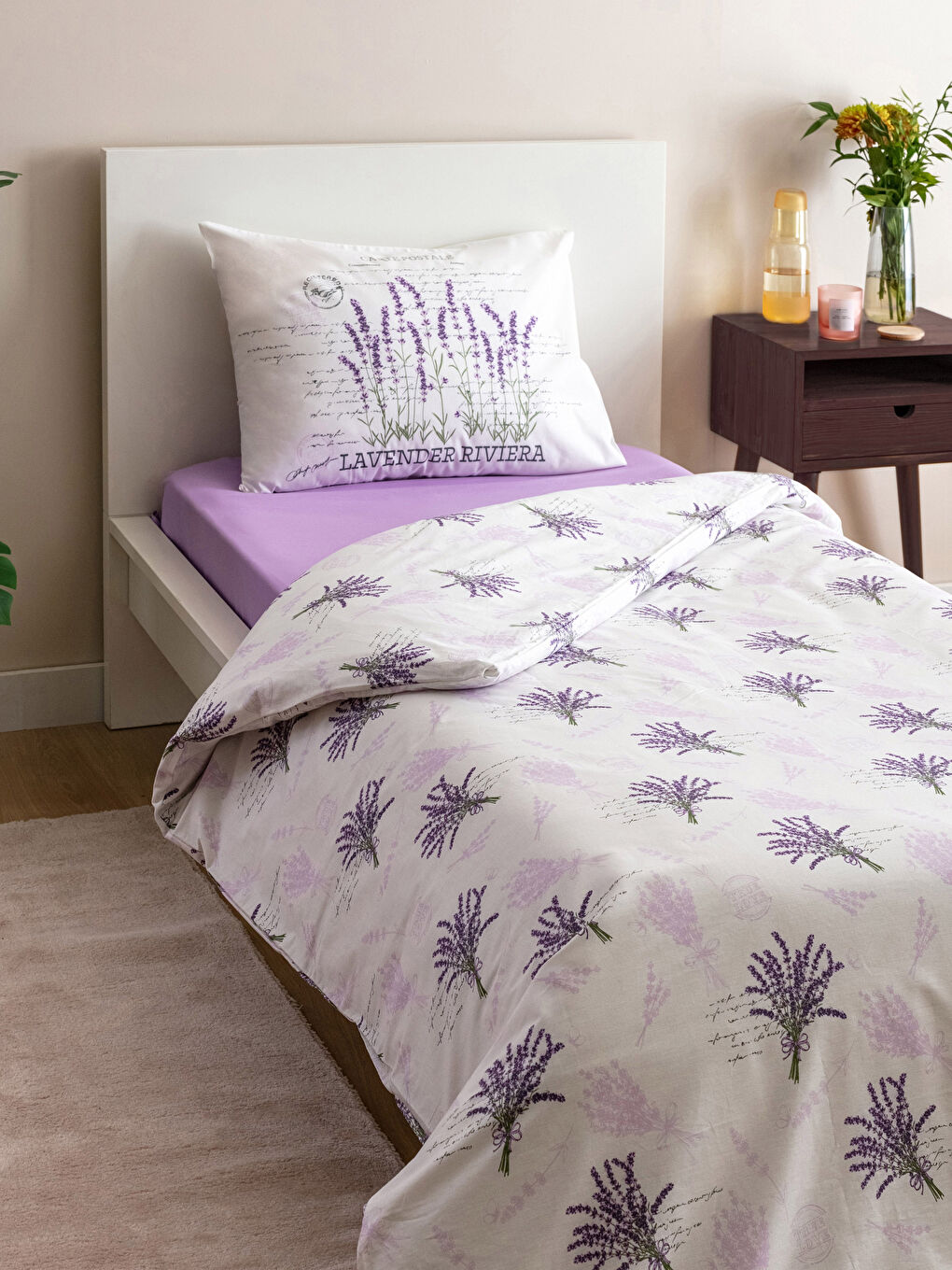 Çiçek Desenli Pamuklu Tek Kişilik Nevresim Takımı