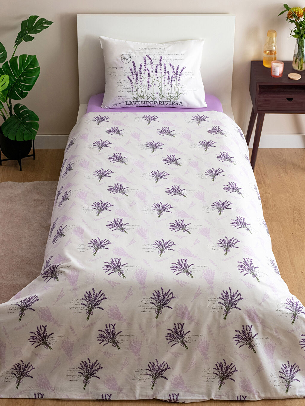 Çiçek Desenli Pamuklu Tek Kişilik Nevresim Takımı-1