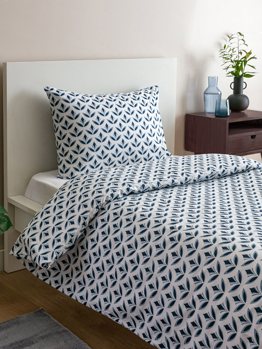 Karışık Desenli Dokuma Tek Kişilik Nevresim Seti