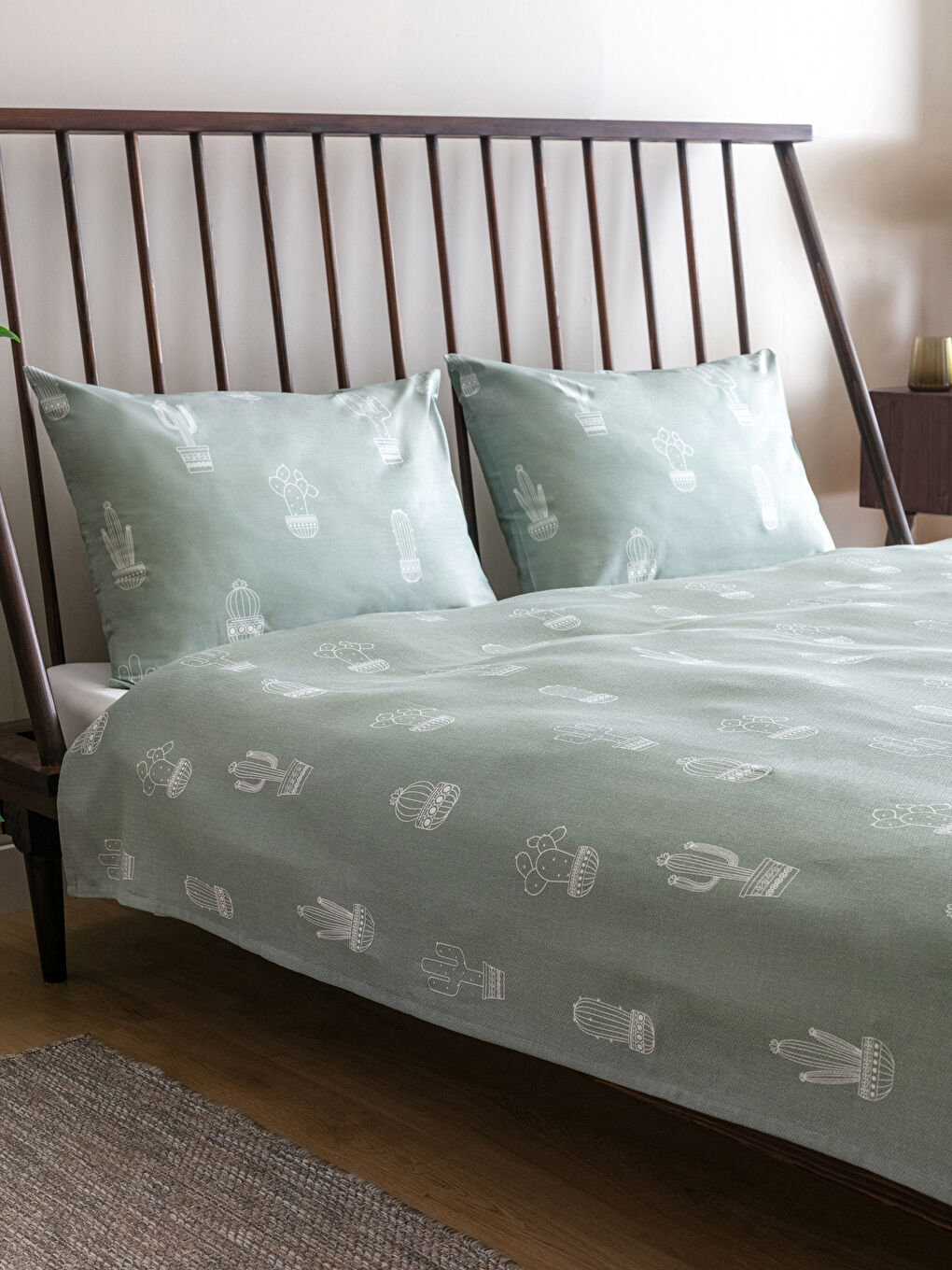 Yeşil Kaktüs Desenli Pamuklu Çift Kişilik Pike Seti