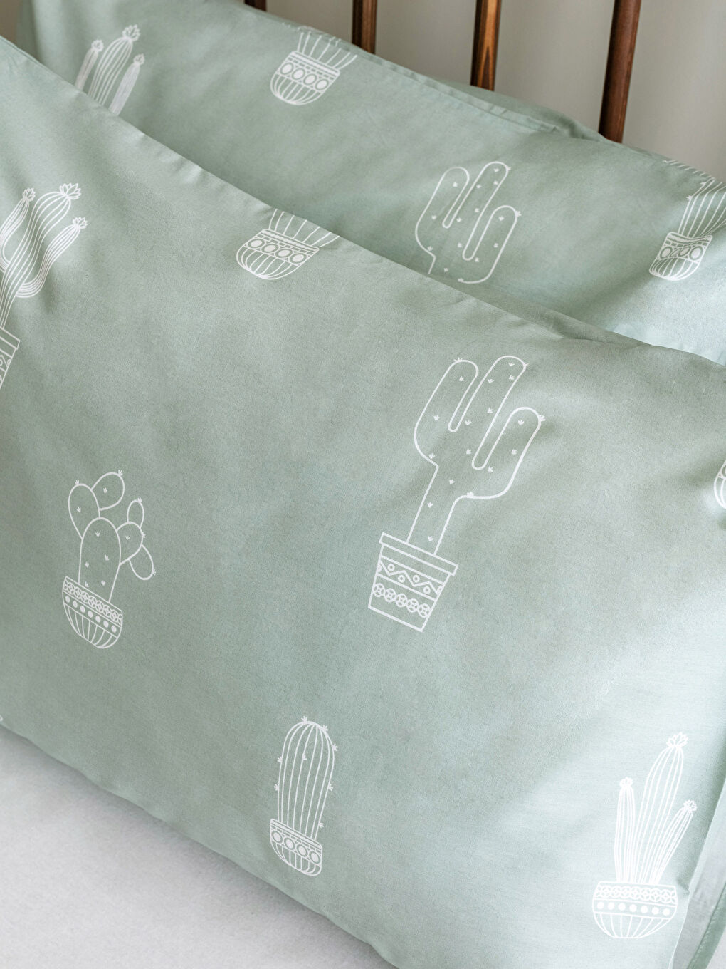 Yeşil Kaktüs Desenli Pamuklu Çift Kişilik Pike Seti-3