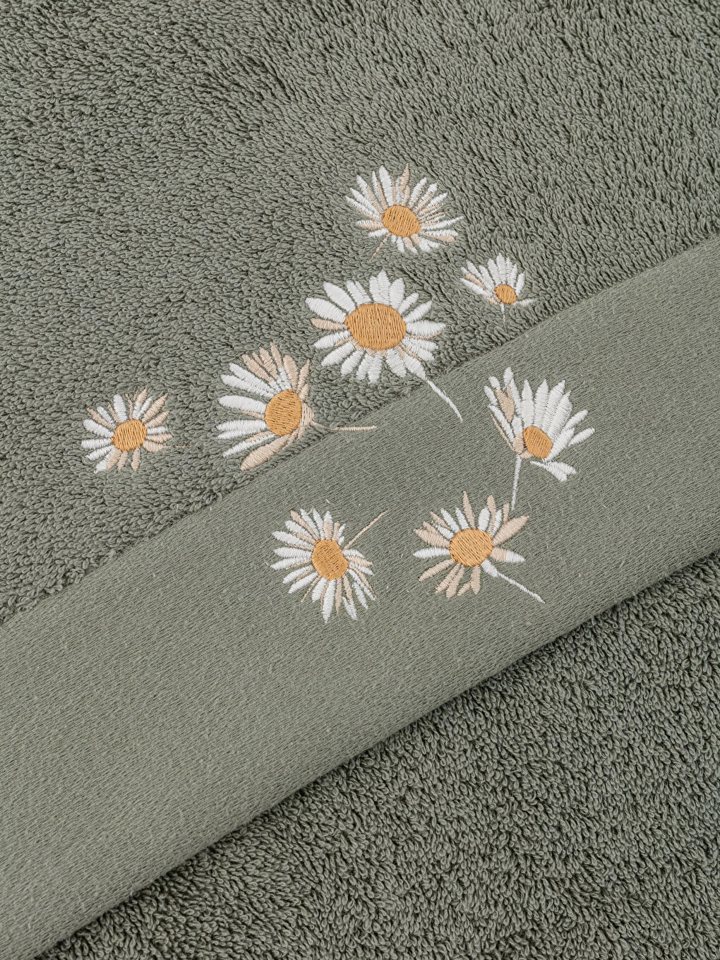 LCW HOME Daisy Embroidery Cotton Face Towel 50x80 Cm -S2K027Z8-GNZ