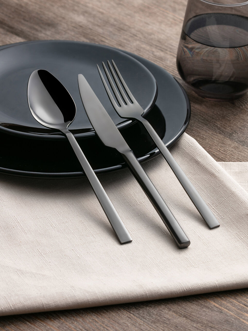 Siyah Çelik Çatal Kaşık Bıçak Seti 18'li