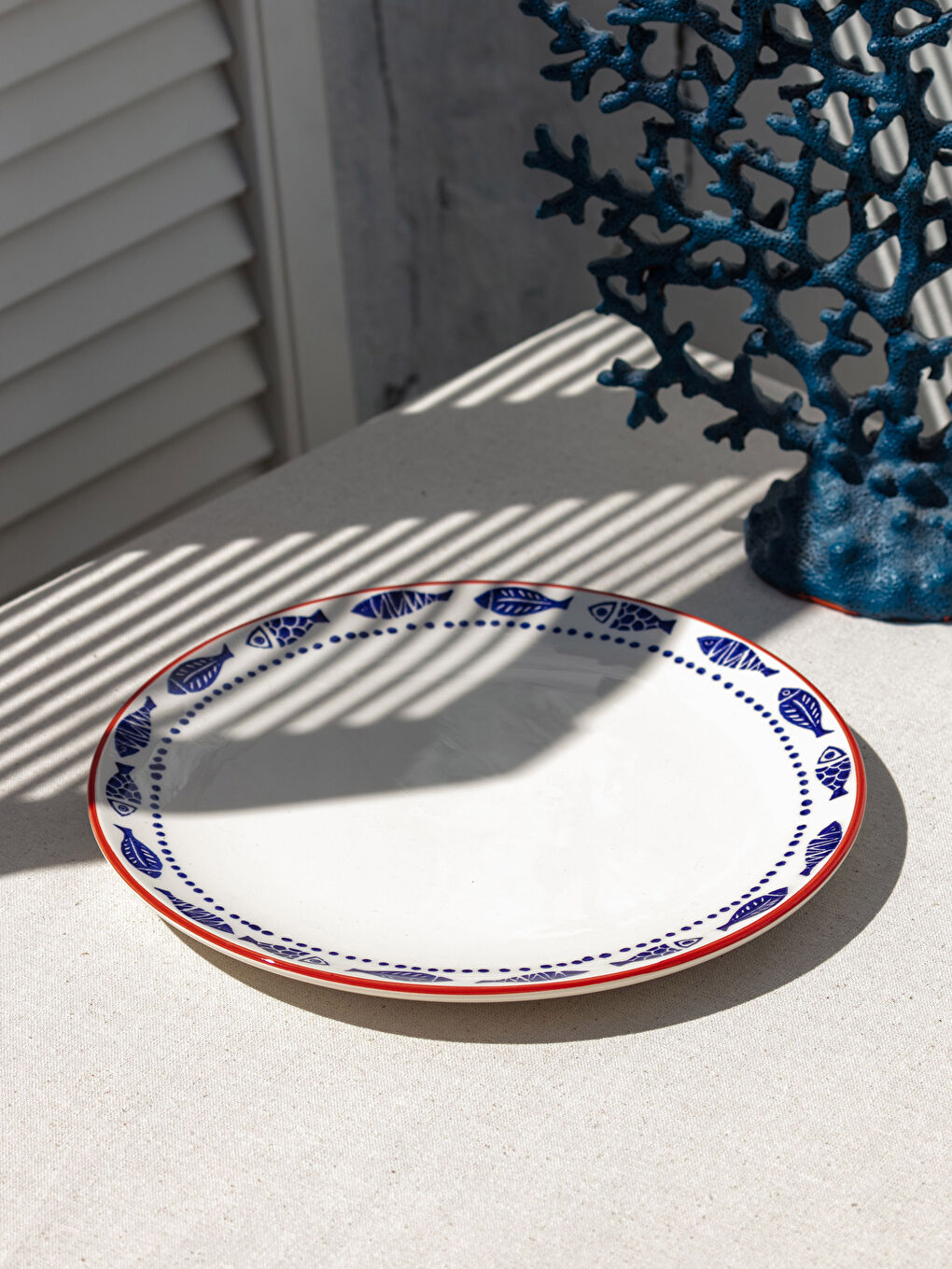 Farfurie Ceramică de Servire cu Model Pește 26 Cm-1
