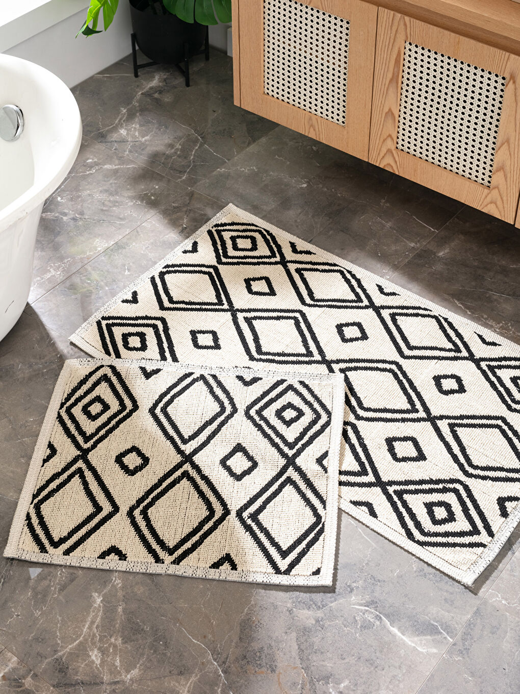 Cotton Geometric Patterned Bath Mat 2 Pack