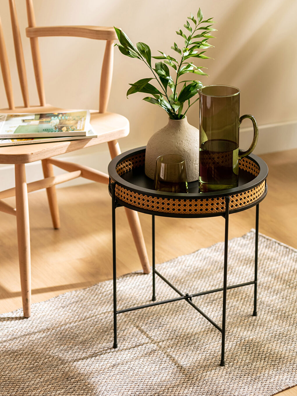 Siyah Yuvarlak Dekoratif Sehpa 40x45 cm