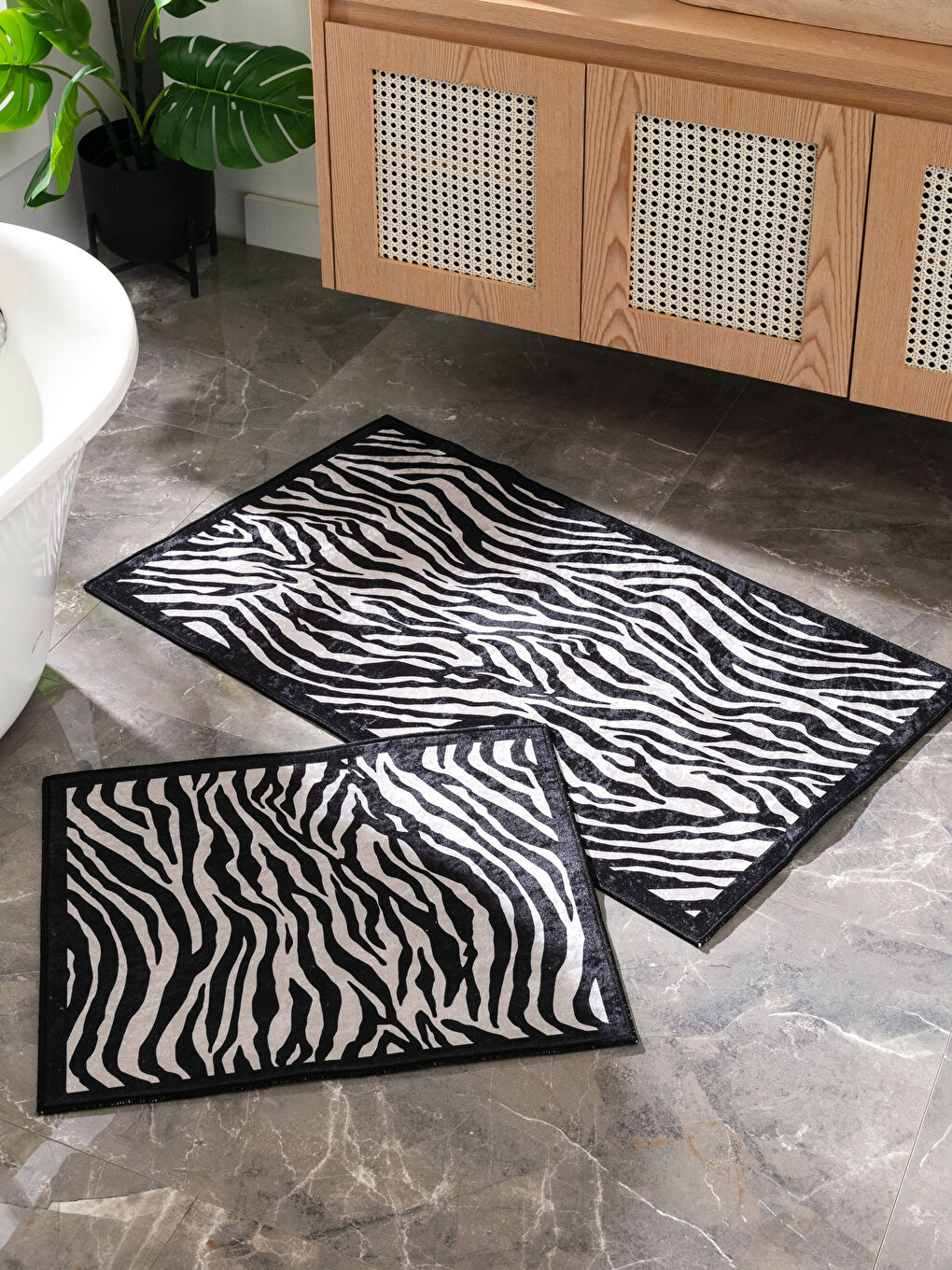 LCW HOME Zebra Patterned Bath Mat 2 Pack -S2KH42Z8-LQJ