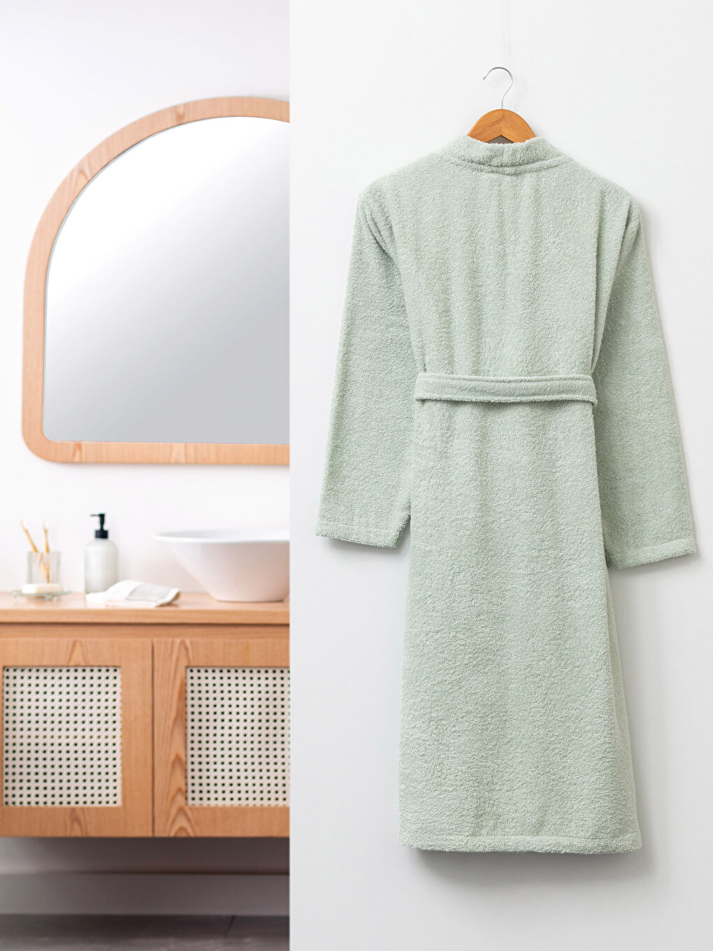 ثوب حمام نسائي بسيط بعنق V طويل-1