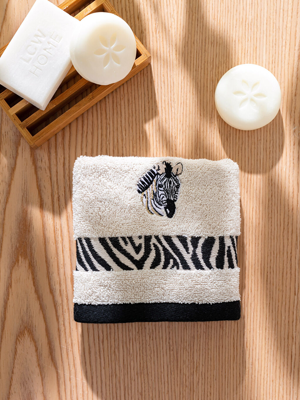LCW HOME Zebra Embroidered Cotton Hand Towel 30x50 Cm -S2KH75Z8-CV5
