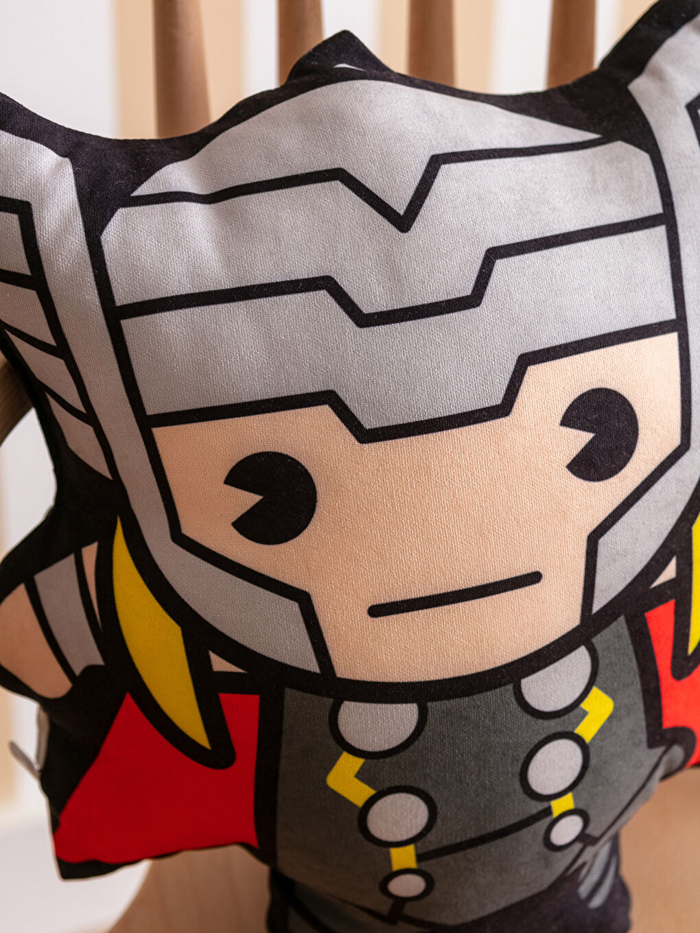 Karışık Thor Baskılı Bebek Kırlent 42x40 cm-2