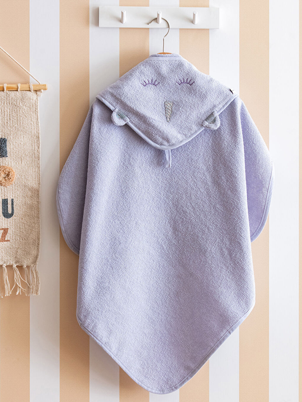 فوط حمام الطفل المطرزة ذات الغطاء للبنات 75x75 سم