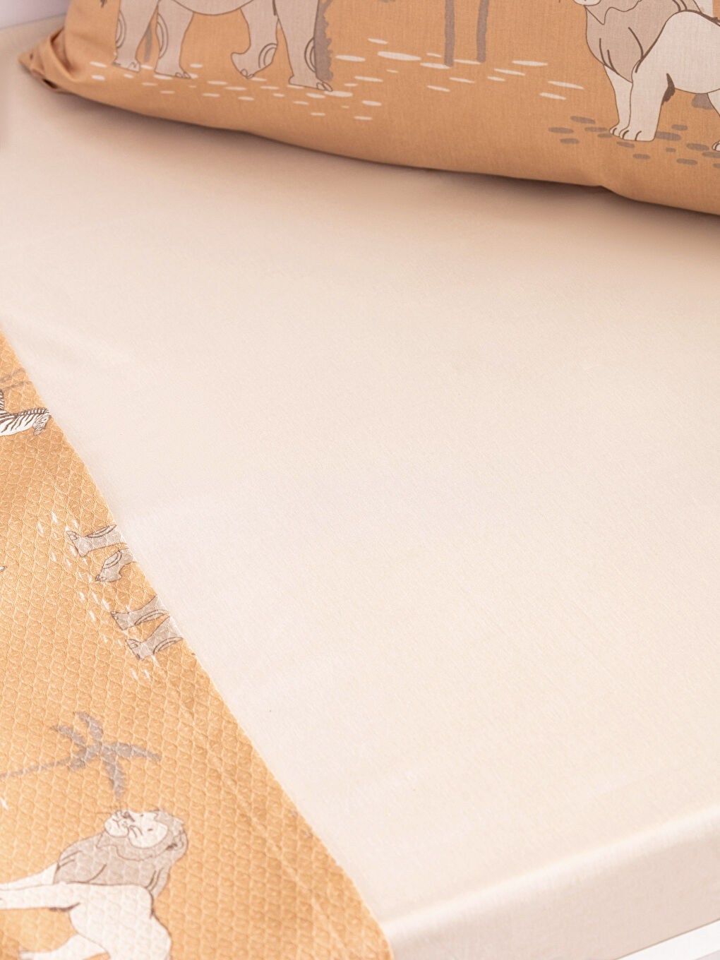 Karışık Desenli Pamuklu Çocuk Pike Takımı-5