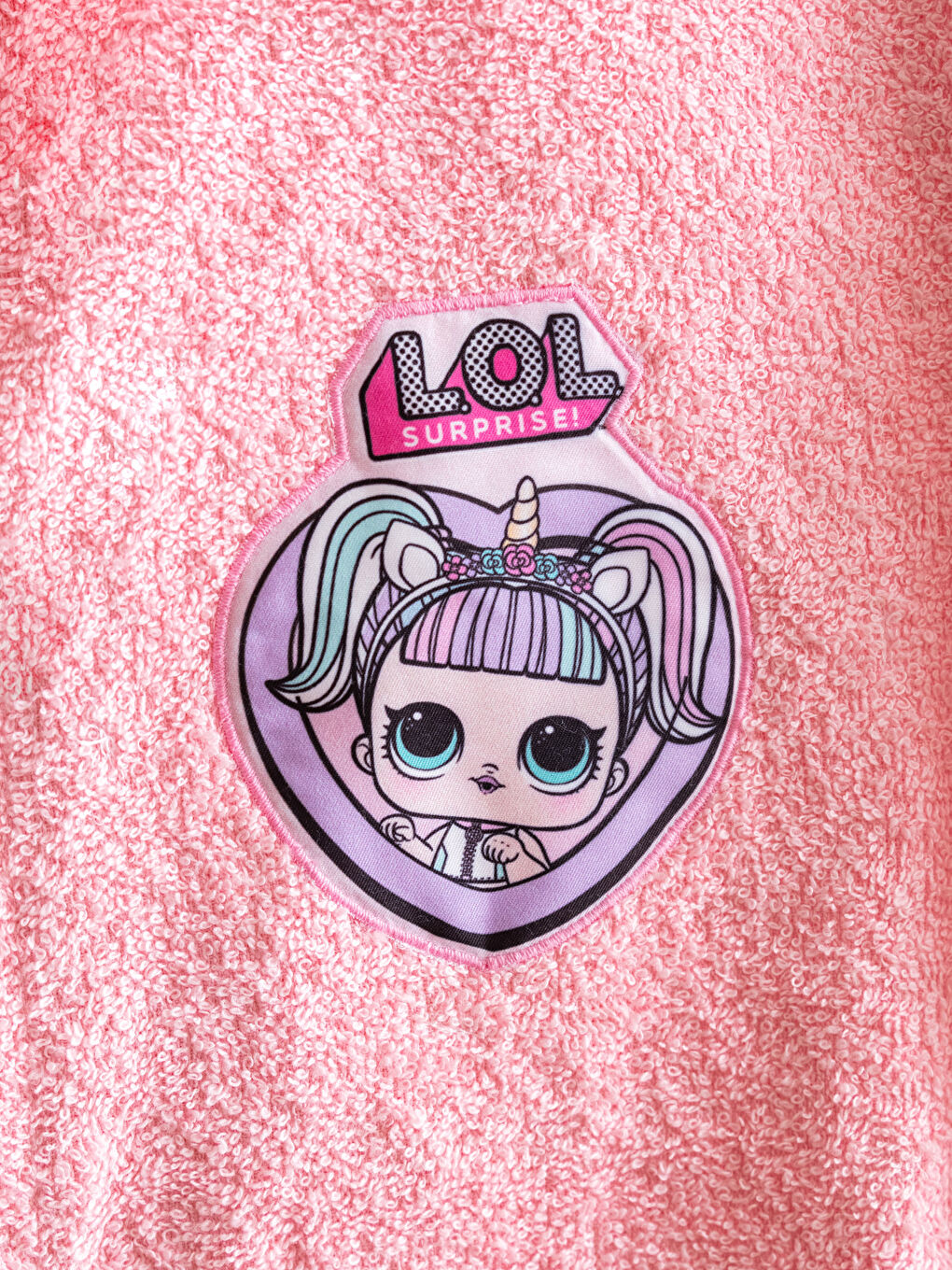 Pembe LOL Lisanslı Uzun Kapüşonlu Kız Çocuk Bornoz-2