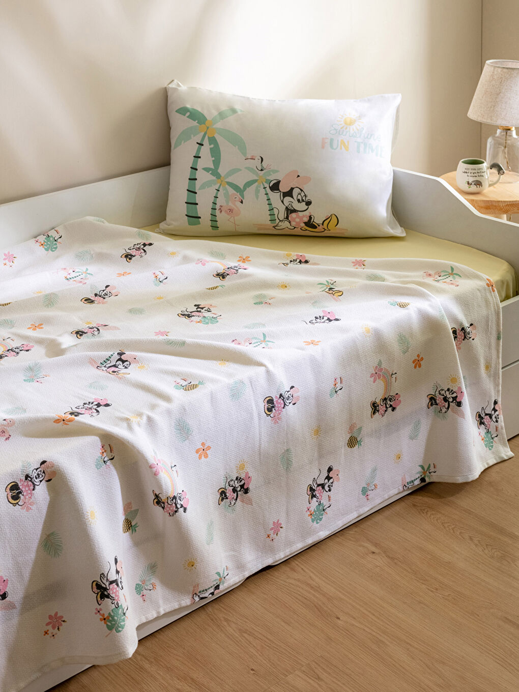 Karışık Minnie Mouse Lisanslı Pamuklu Tek Kişilik Çocuk Pike Takımı