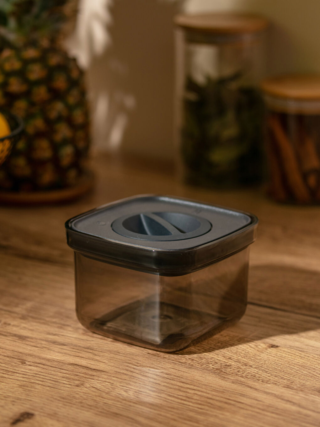 Siyah Kapaklı Saklama Kabı 500 ml-1