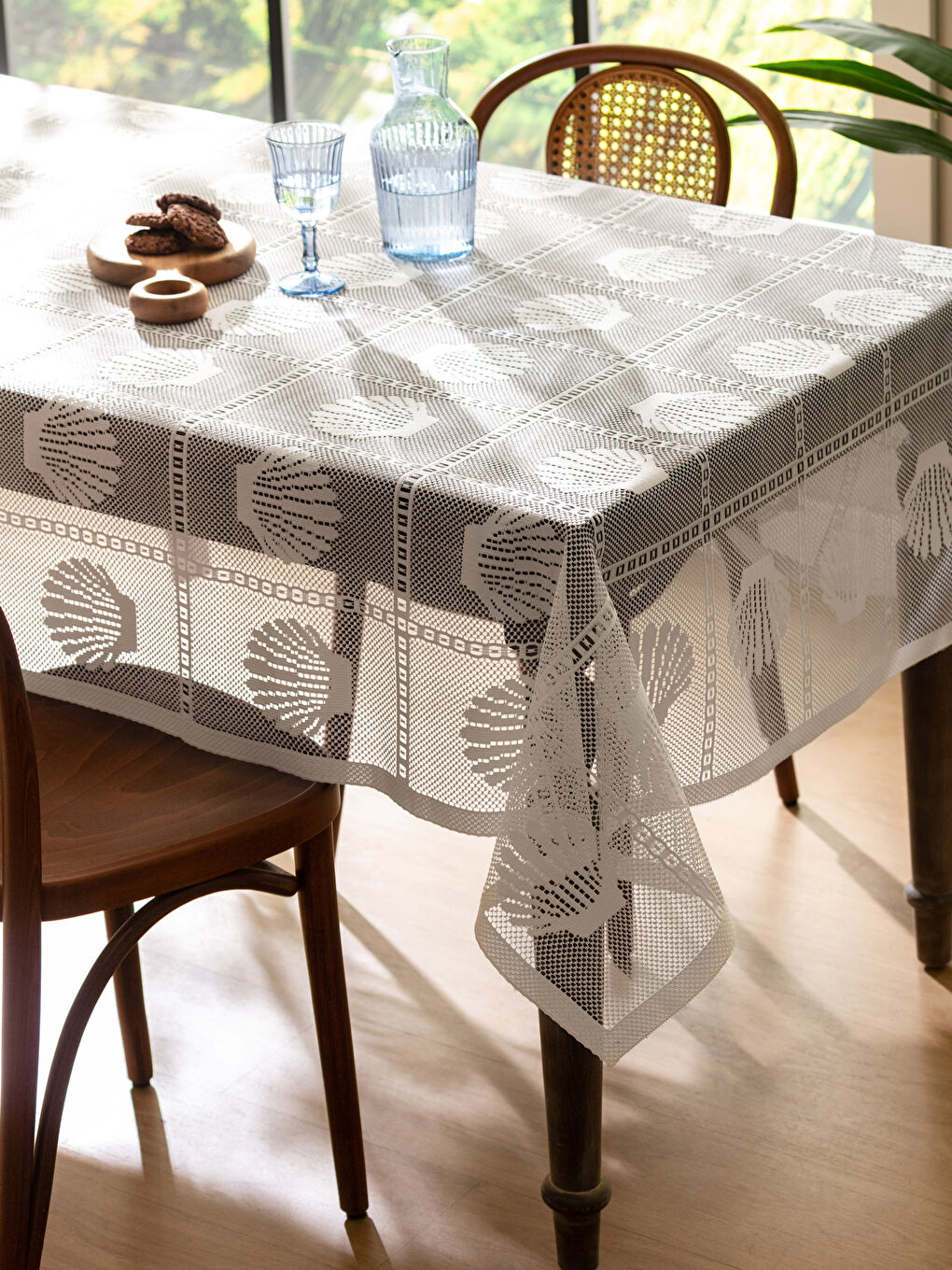 مفرش طاولة 150x150 Cm -S2L203Z8-D8X