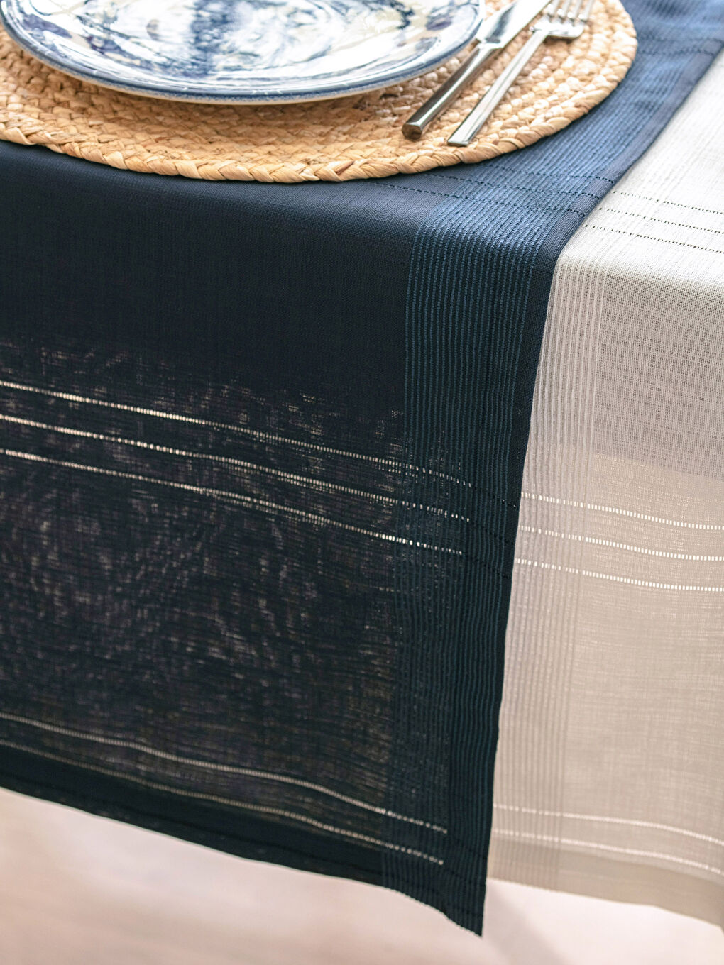 Lacivert Çizgi Detaylı Runner 45x150 cm-1