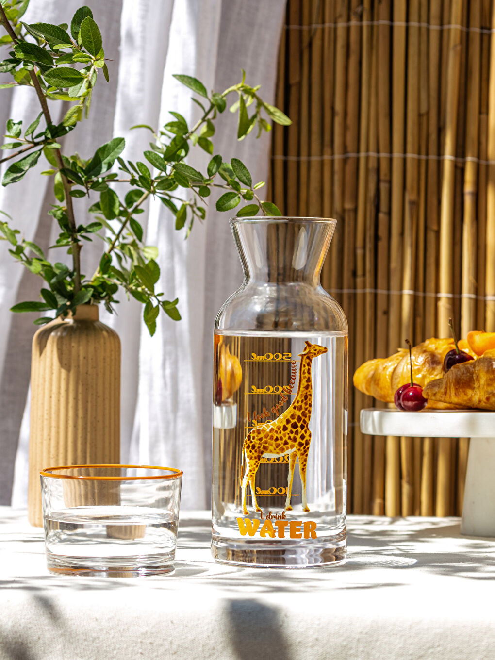 Carafe Pichet en Verre Imprimé Girafe avec Couvercle 700 Ml