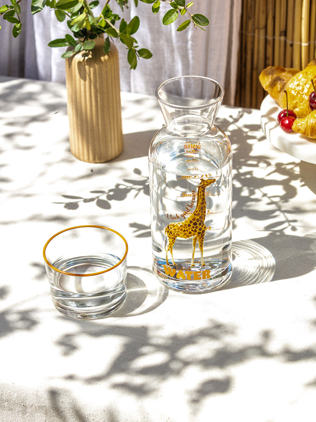 Carafe Pichet en Verre Imprimé Girafe avec Couvercle 700 Ml-1