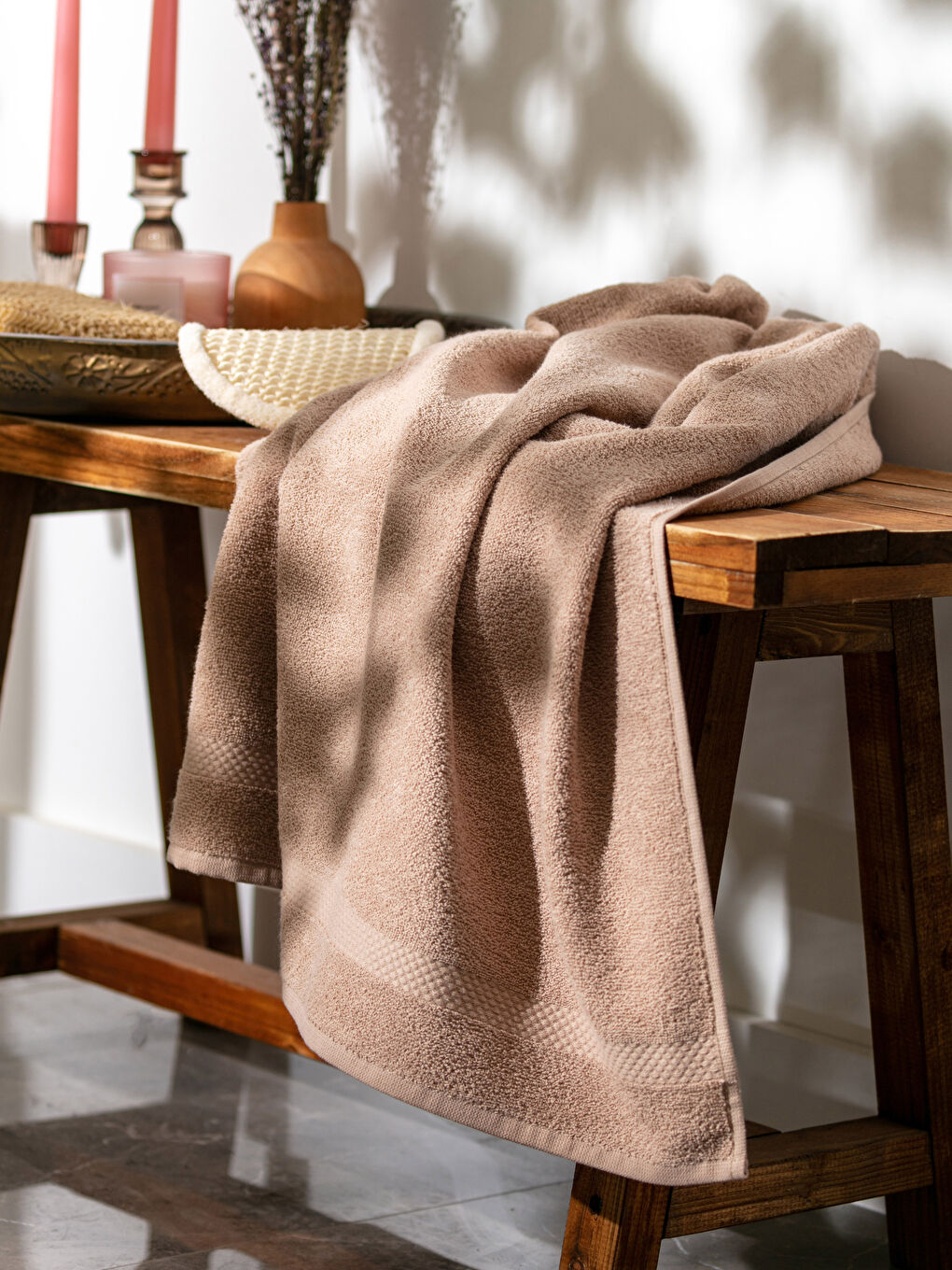 منشفة حمام قطنية سادة 70x140 سم-1