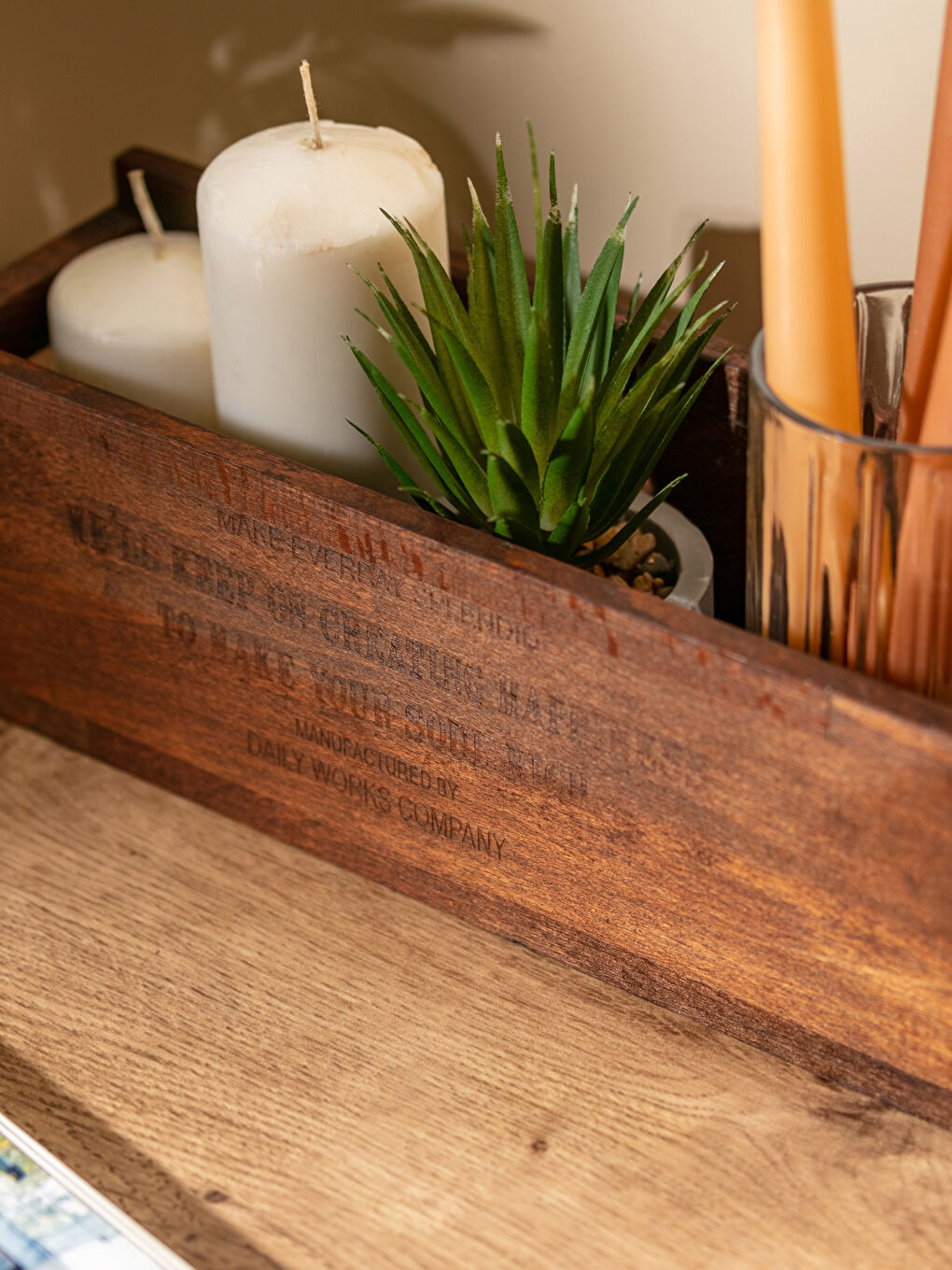 Siyah Baskılı Ahşap Organizer 33x11x10 cm-2