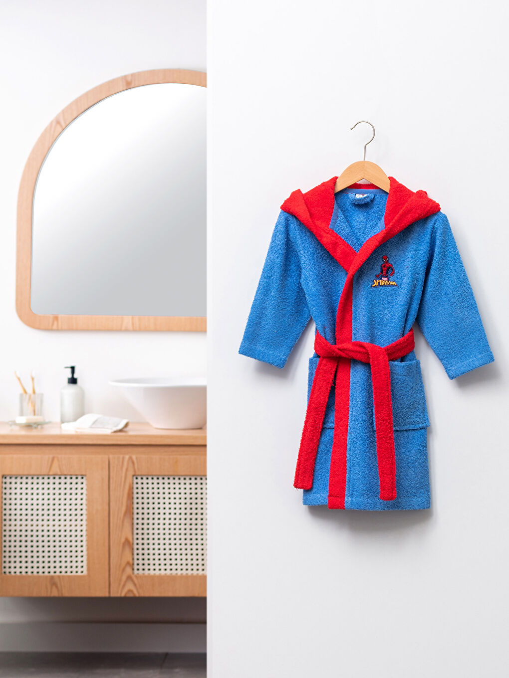 Ліцензований довгий дитячий халат із капюшоном Спайдермен