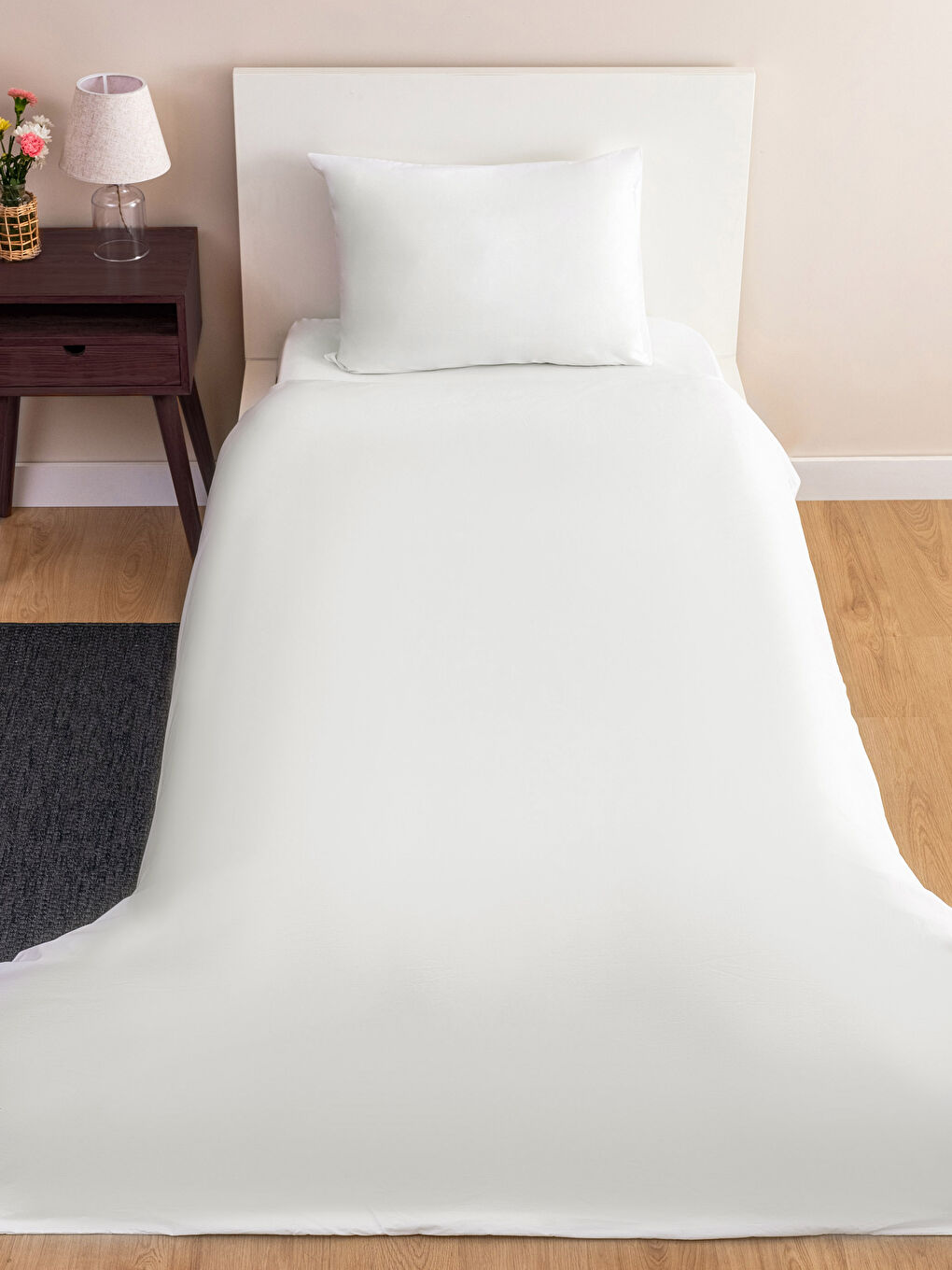 Beyaz Düz Pamuklu Tek Kişilik Nevresim Seti-1