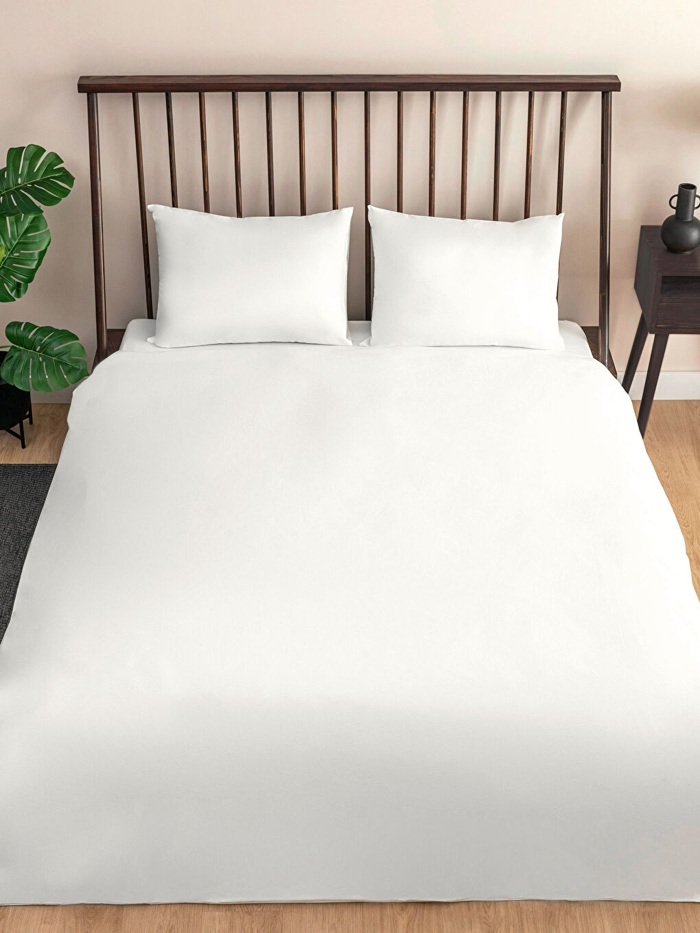 Beyaz Pamuklu Düz Çift Kişilik Nevresim Seti-1