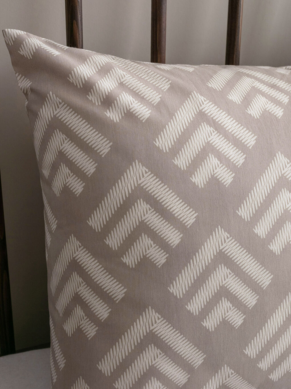 Bej Desenli Çift Kişilik Nevresim Seti-3