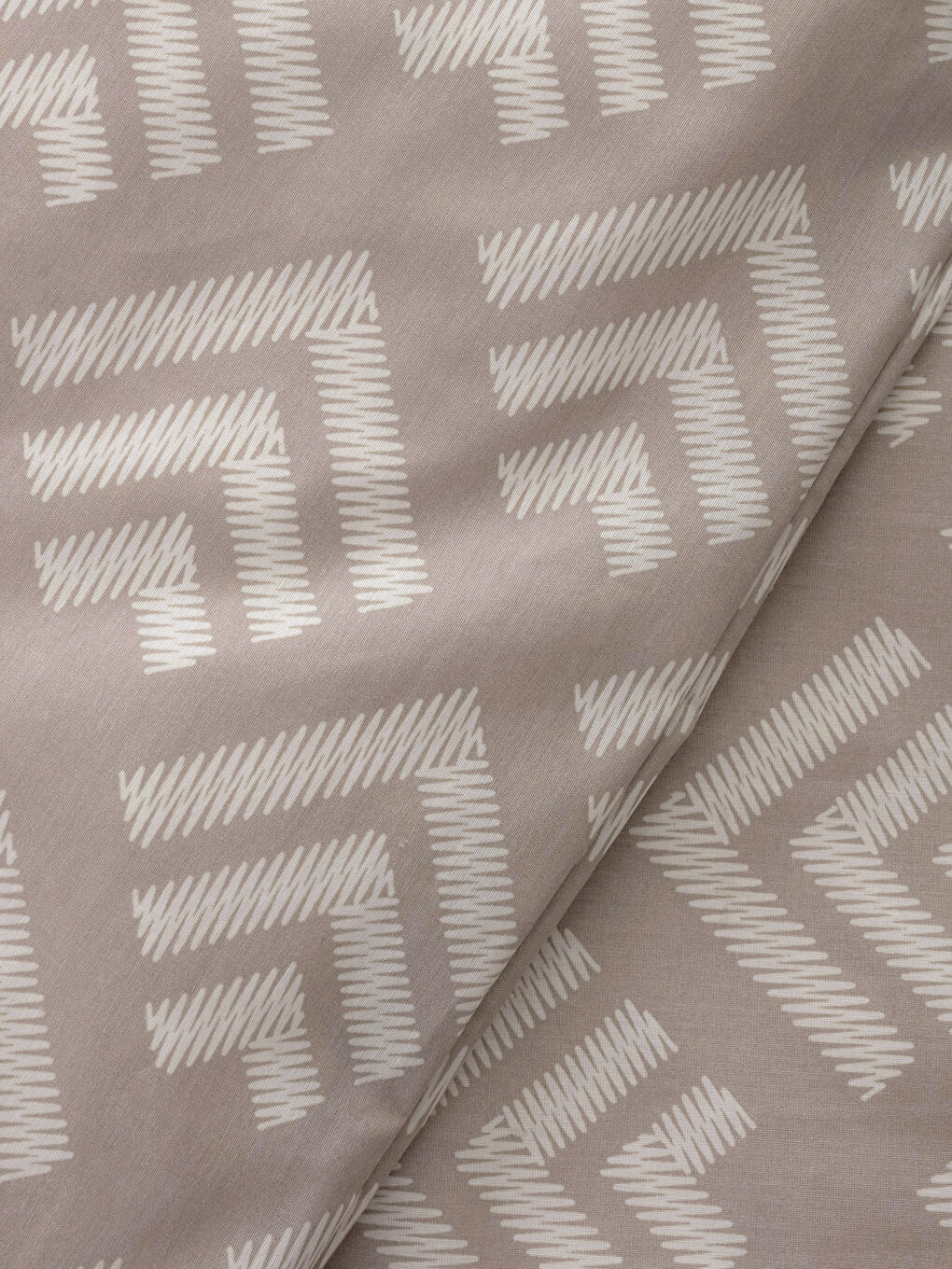 Bej Desenli Çift Kişilik Nevresim Seti-4