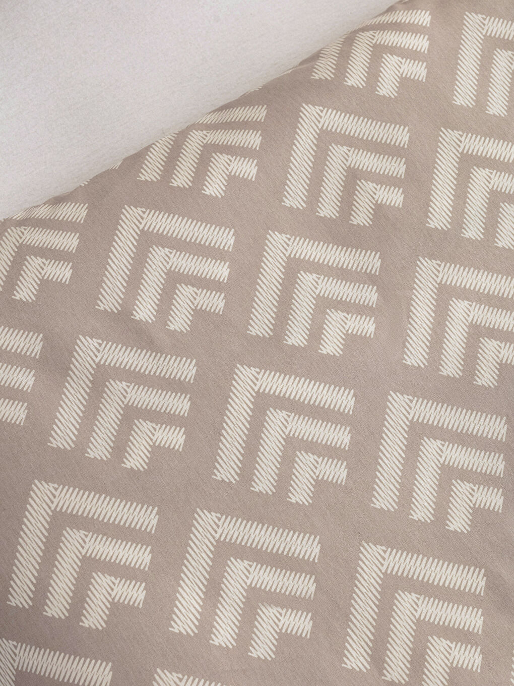 Bej Desenli Tek Kişilik Nevresim Seti-4