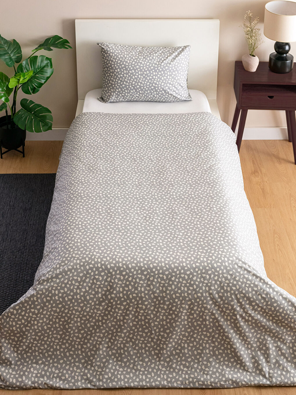 طقم غطاء لحاف فردي منقوش-1