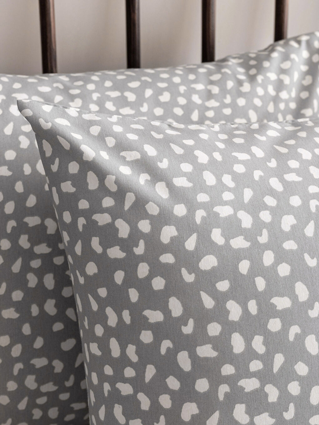 Gri Desenli Çift Kişilik Nevresim Seti-3