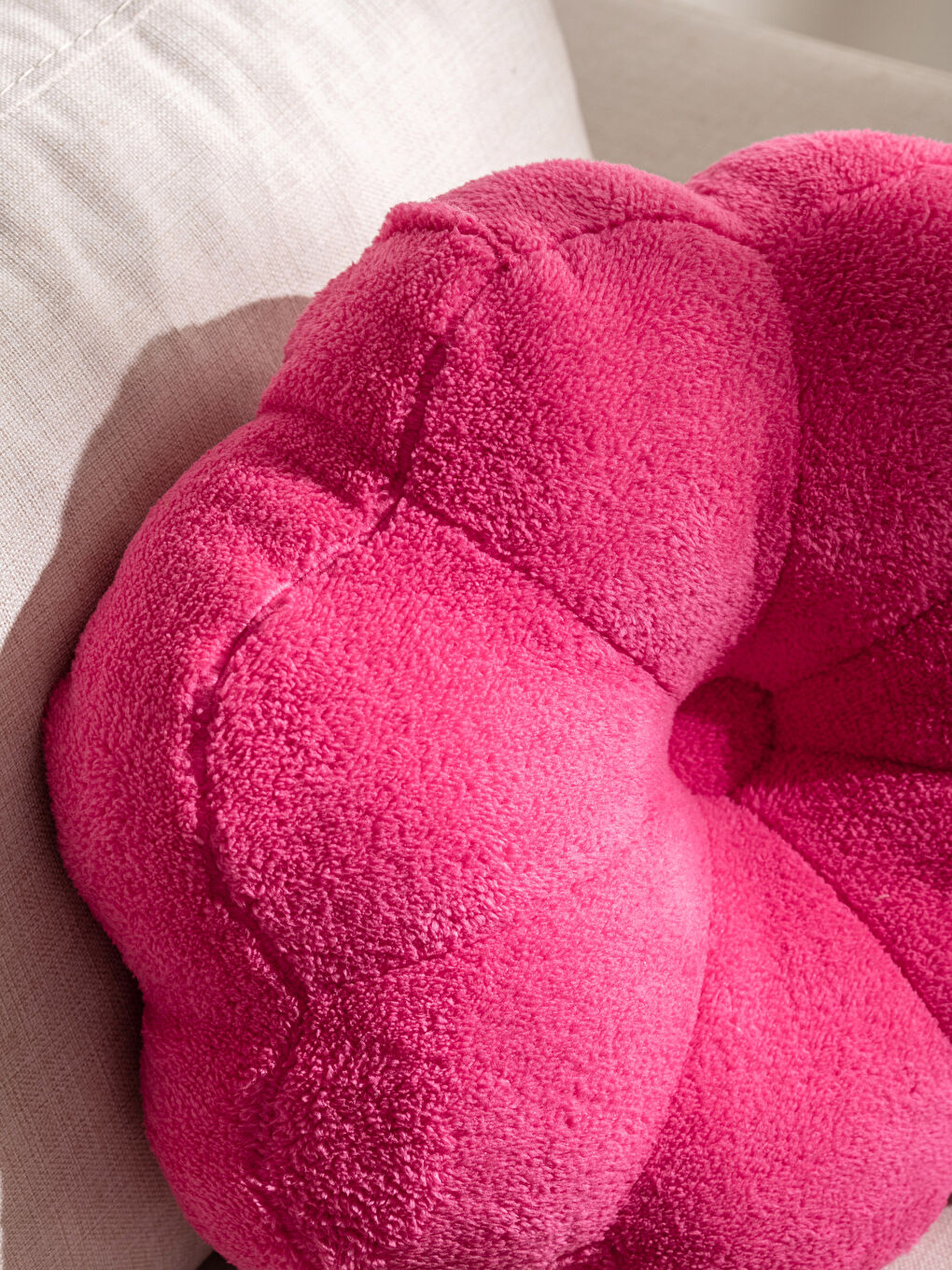 Fuşya Papatya Dolgulu Kırlent 40x40 cm-1