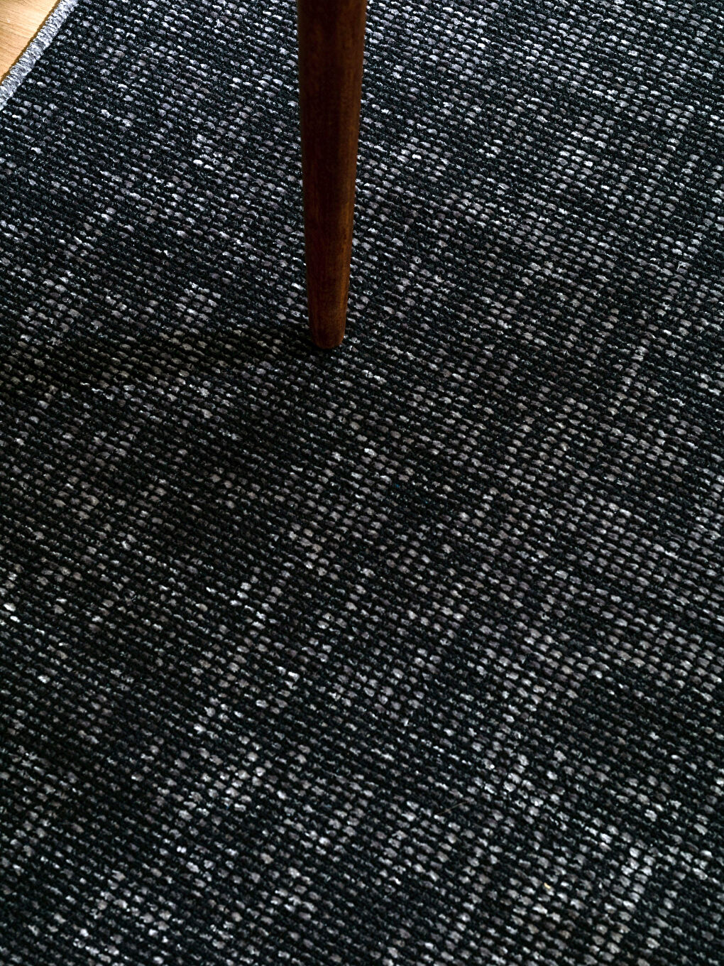 Antrasit Kendinden Desenli Halı 80x150 cm-1