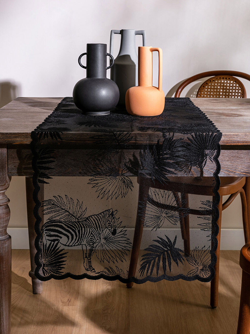 Дантела Бродирана Подложка за маса 45x150 см-1