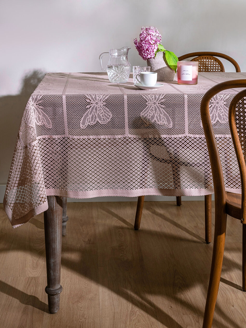 Bestickte Tischdecke aus Spitze 150x200 cm