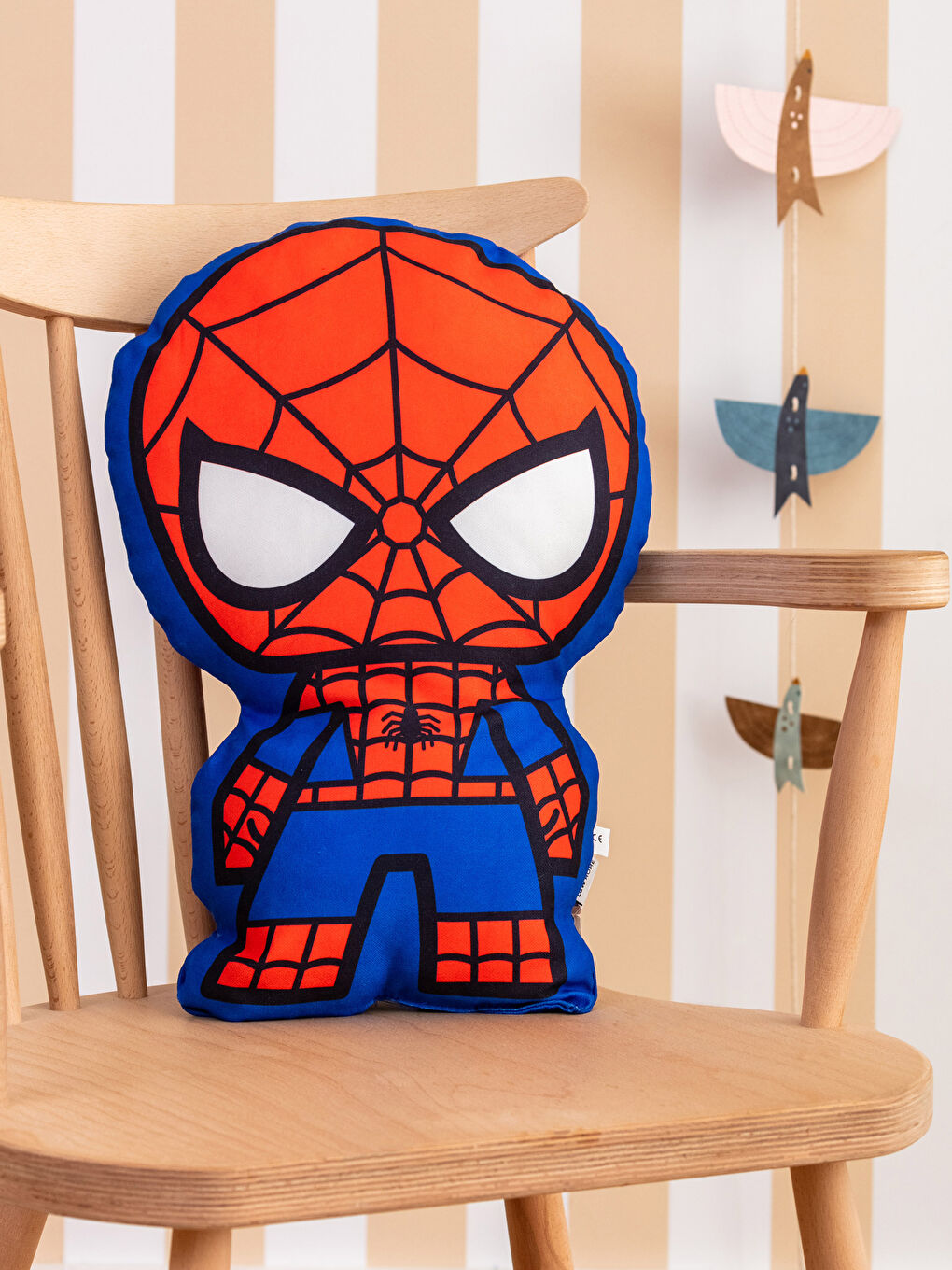 Karışık Spiderman Figürlü Bebek Kırlent 45 cm