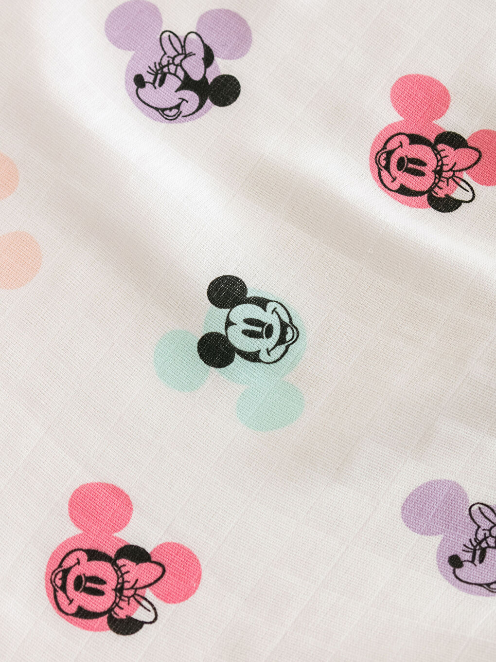 LCW baby Disney Printed Cotton Baby Girl Muslin Blanket -S37548Z1-LRA
