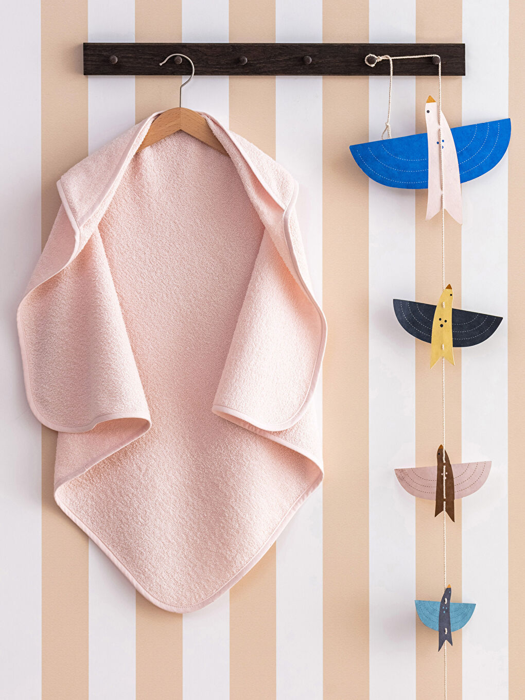 LCW baby Hooded Baby Girls' Bathrobe -S37552Z1-KFG