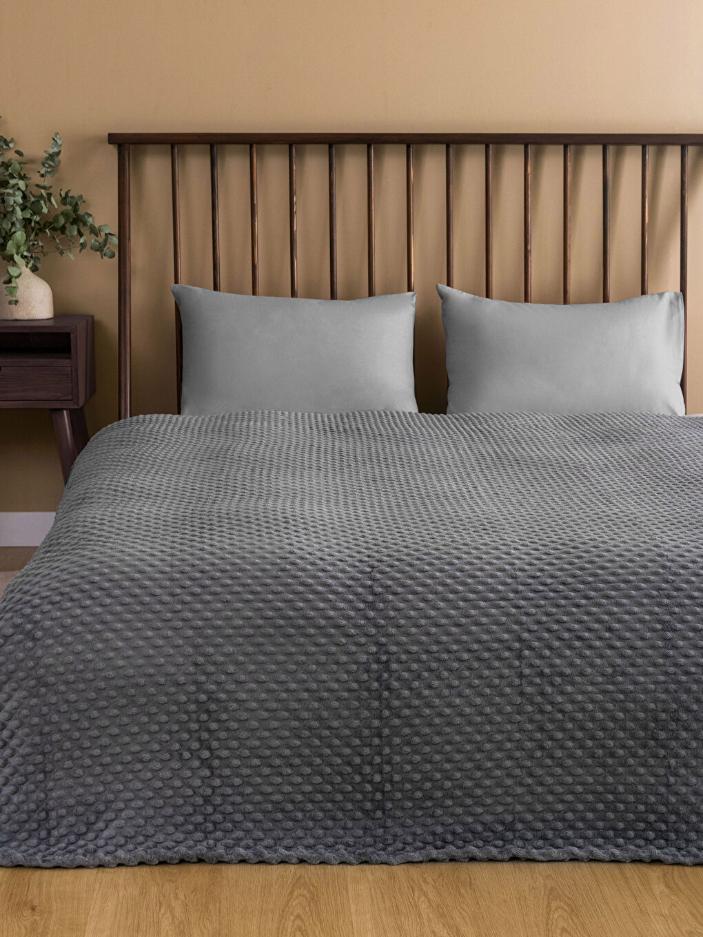 Gri Tomurcuk Desenli Welsoft Çift Kişilik Battaniye 200x220 cm