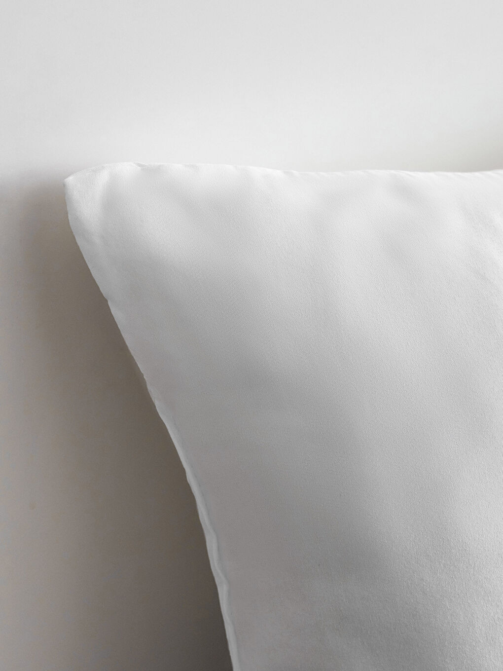 Beyaz Microfiber Yastık 50x70 cm-2